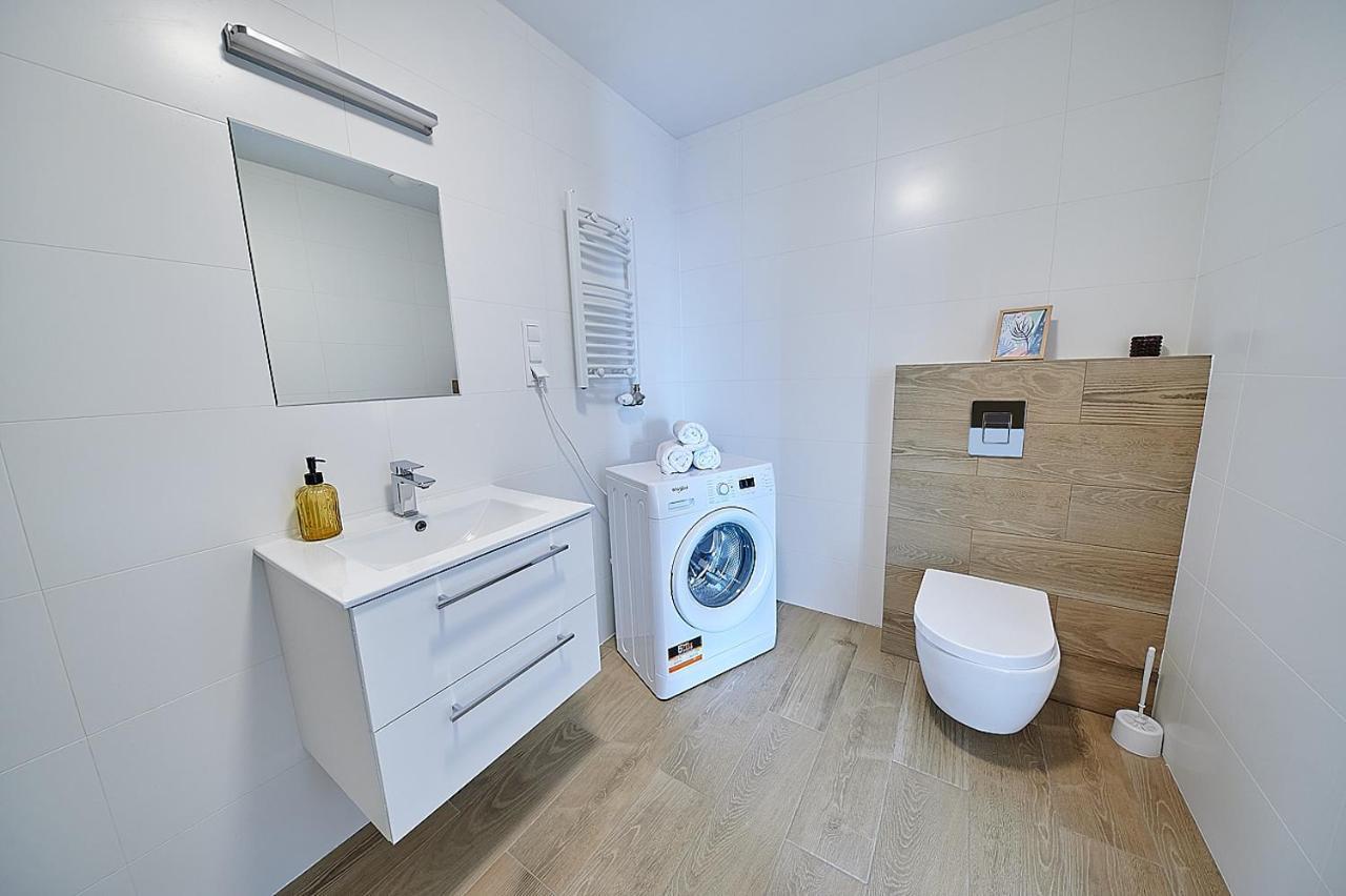 Capital Towers Rent