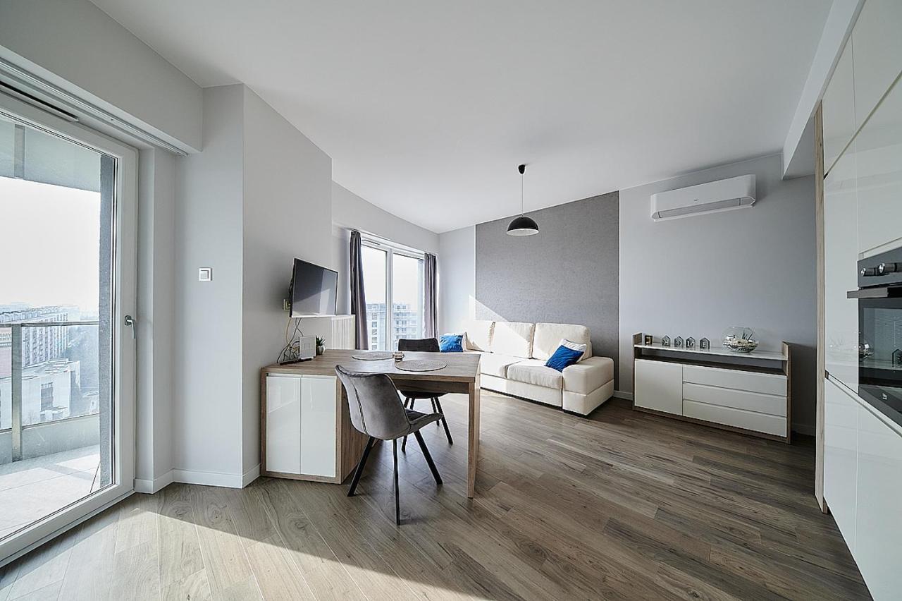 Capital Towers Rent