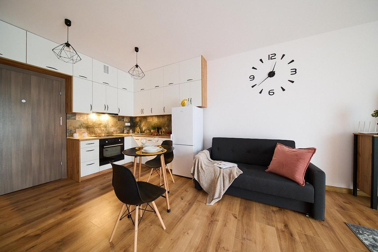 Capital Towers Rent